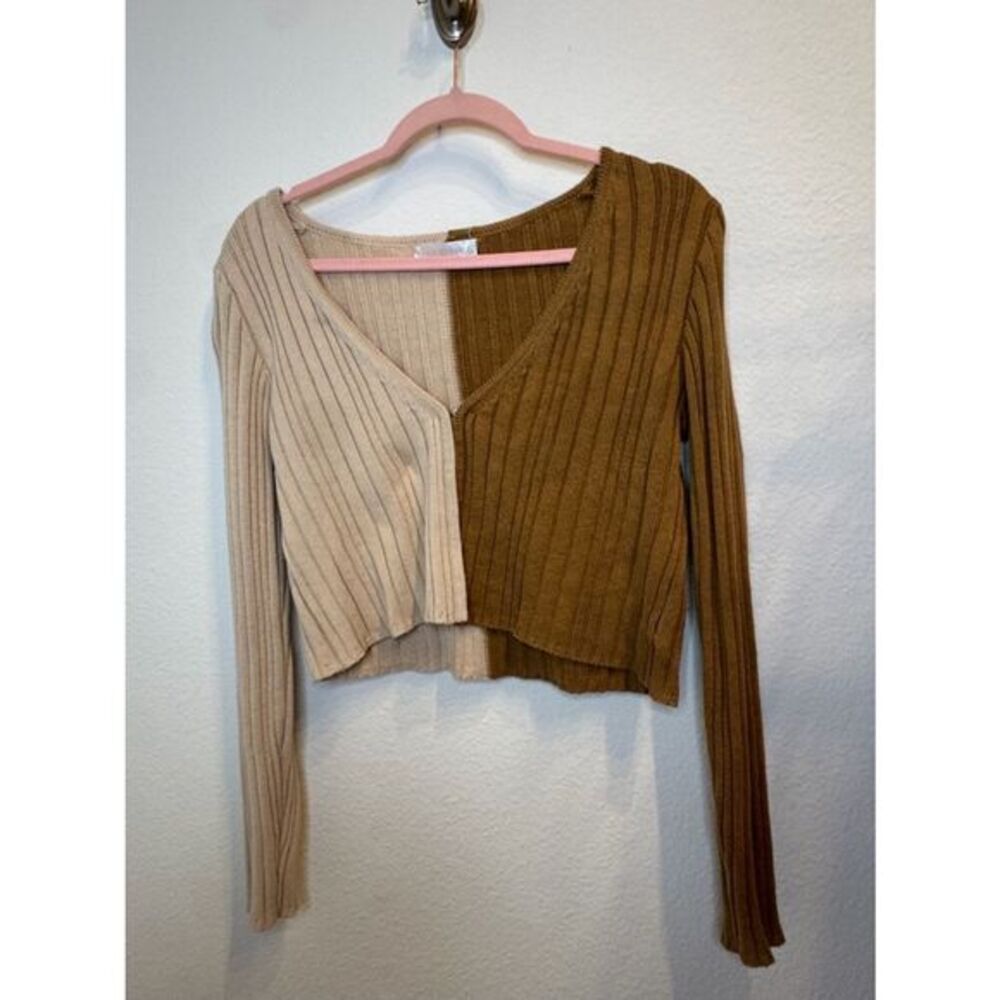 Beach Bunny Two-Tone Ribbed Cropped Cardigan in Beige and Brown